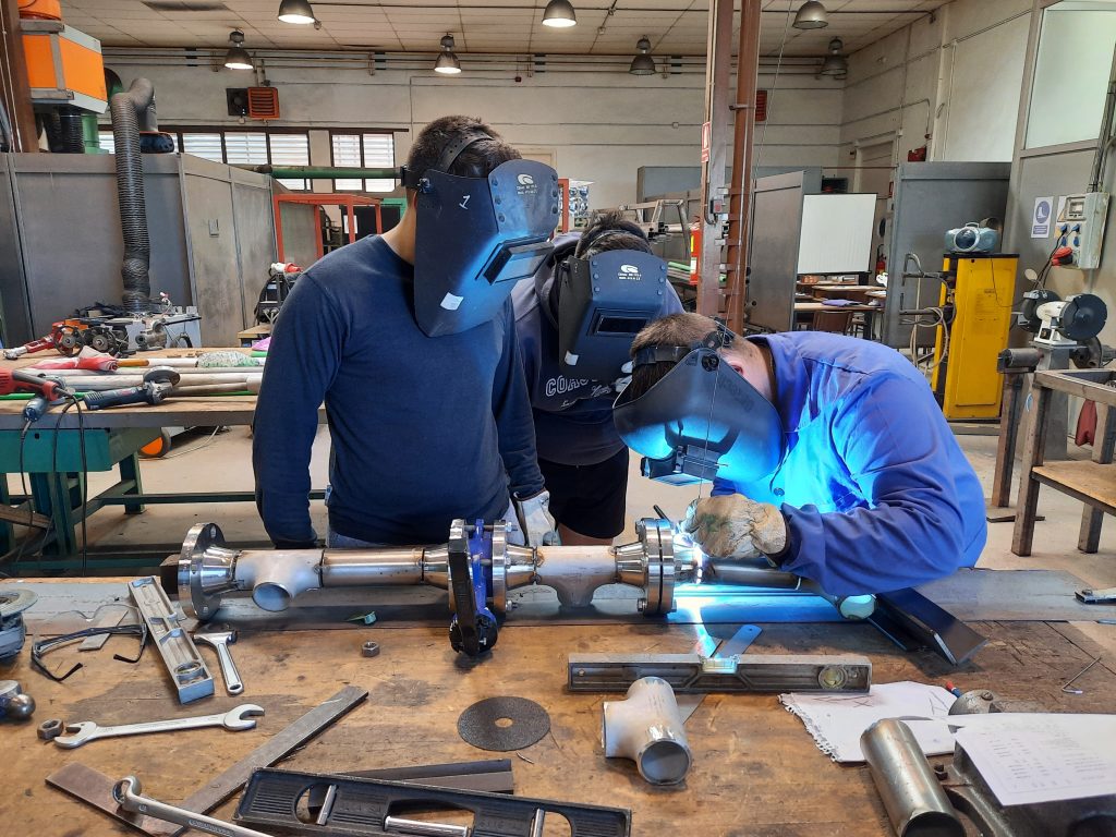 Alumnos participando en cursos gratuitos del SEF en 2025 en la Región de Murcia