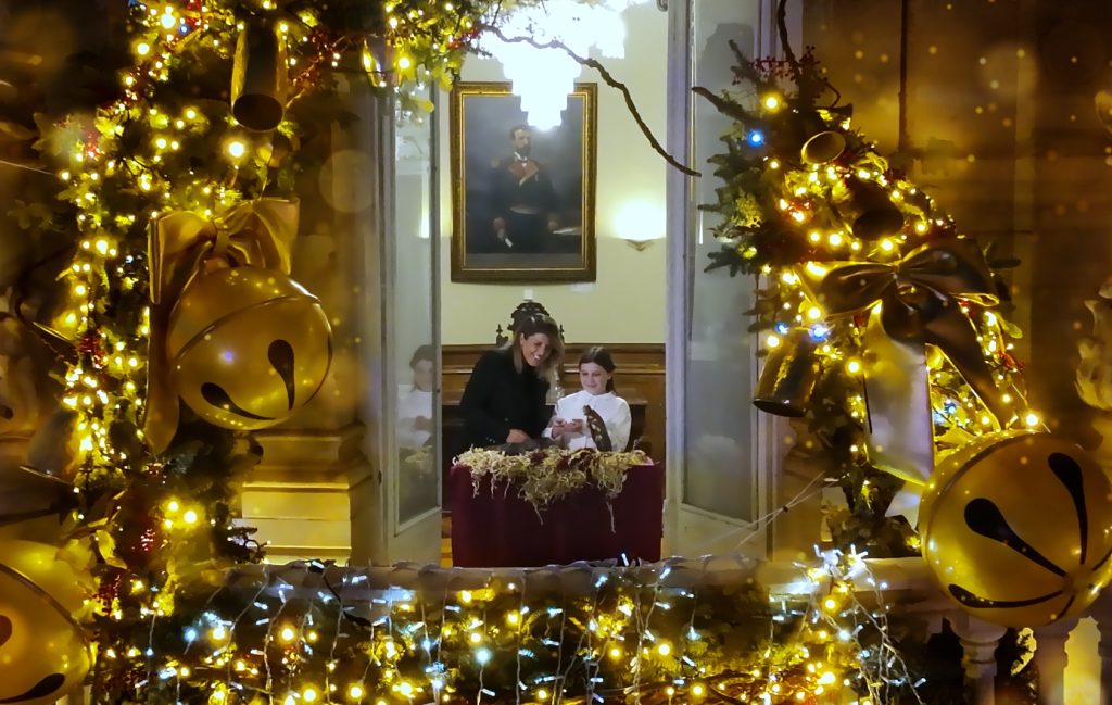 Vídeo de Navidad del Ayuntamiento de Cartagena con escenas cotidianas en los hogares de los vecinos
