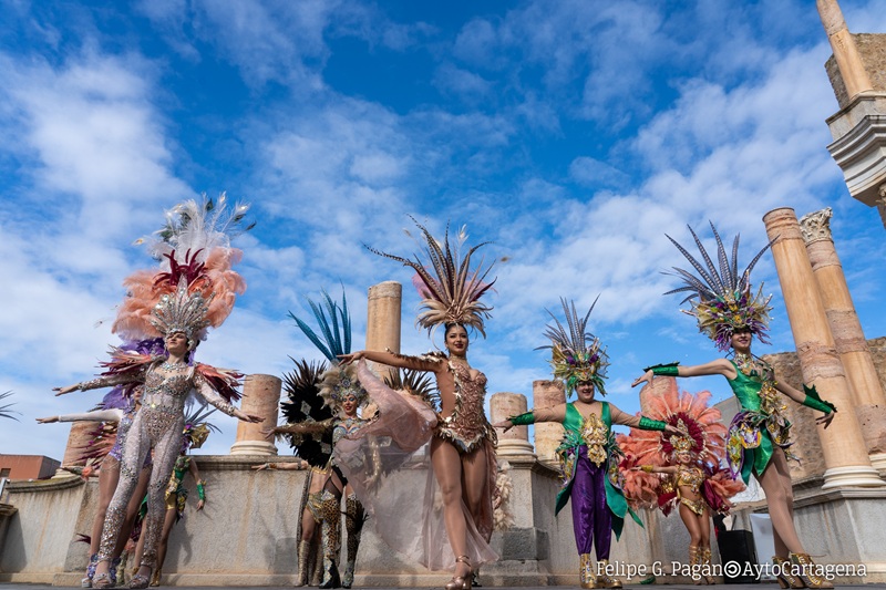 grupo de baile carnaval en cartagena