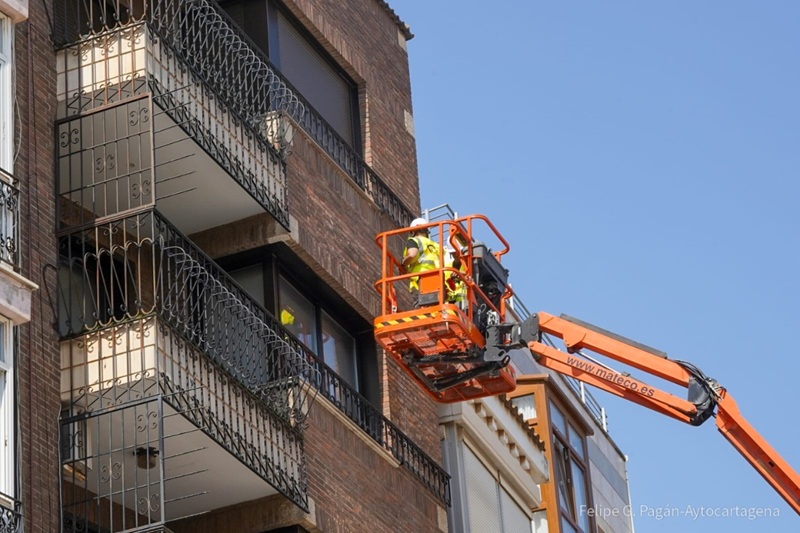 grua trabajando