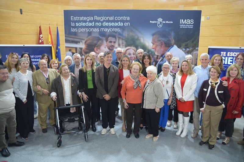 grupo de personas en imagen