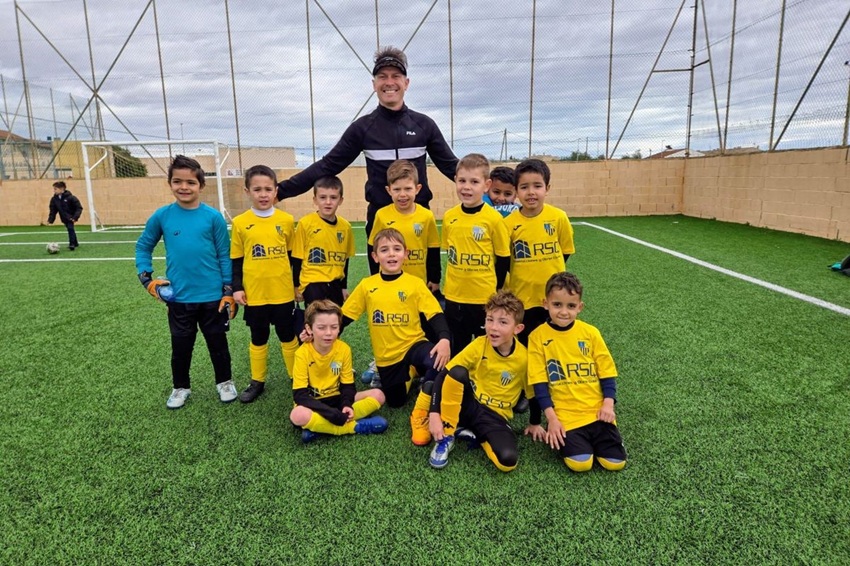 Liga comarcal de fútbol base