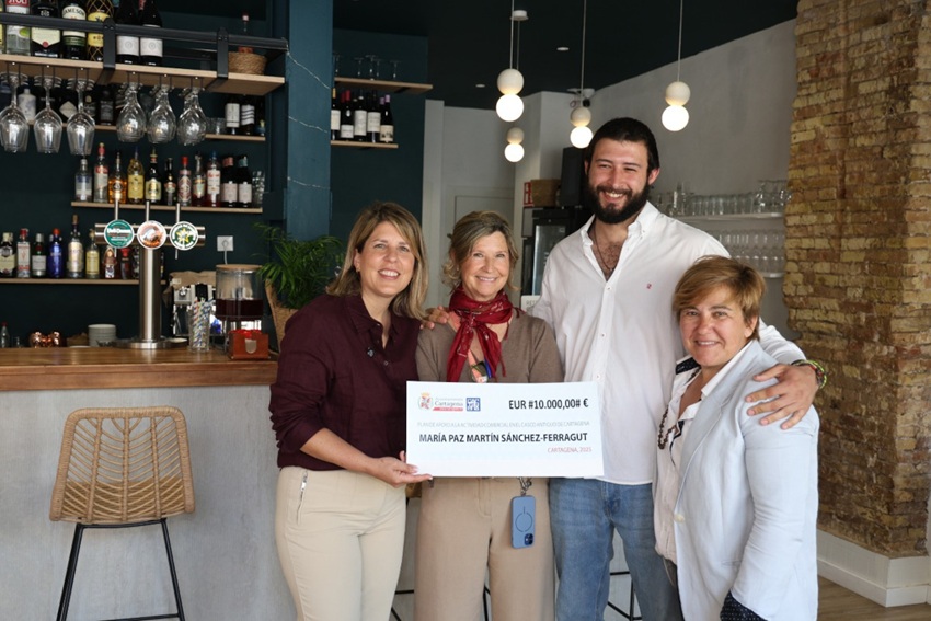 entrega de las ayudas del Plan de Apoyo al Comercio