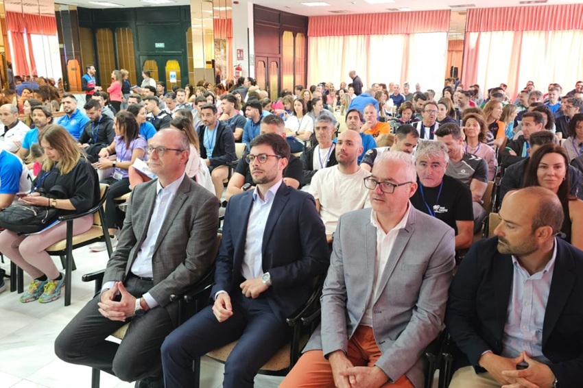 La Manga sirve de foro para desarrollar escuelas activas