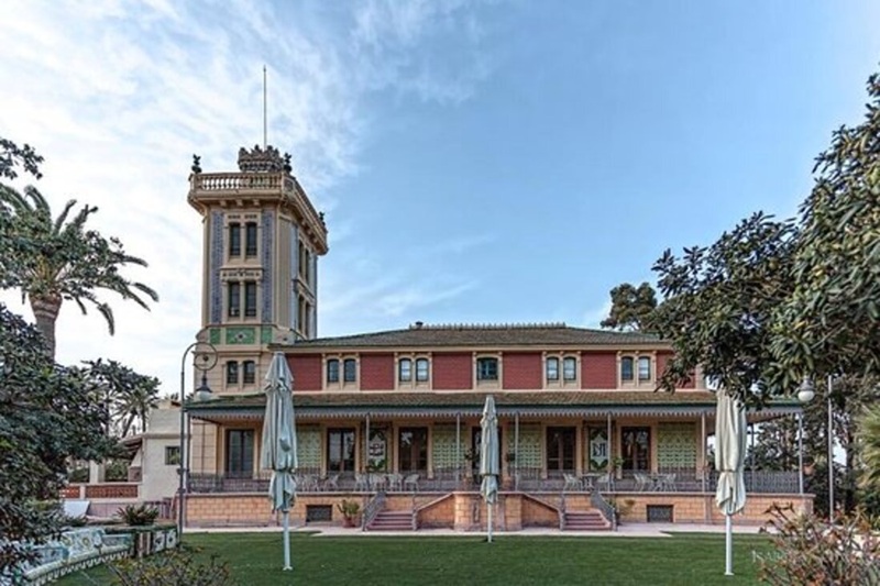 Comida modernista en el aniversario de Víctor Beltrí en el restaurante Casa Beltrí de Cartagena