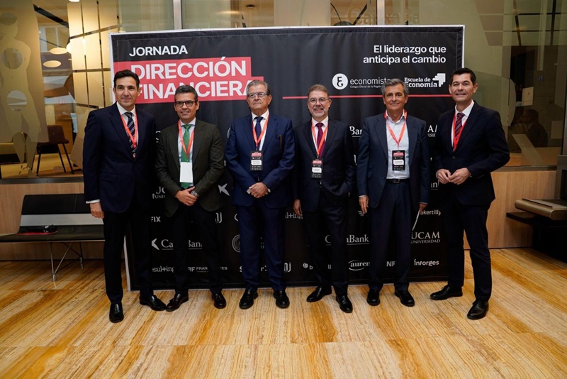 Jornada sobre el nuevo liderazgo del director financiero CFO en el Colegio de Economistas de Murcia