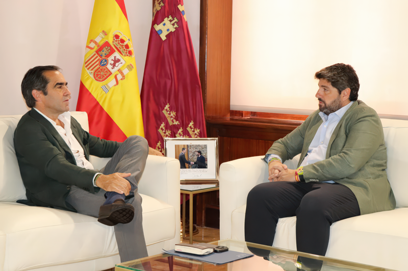Aeropuerto Murcia siete conexiones