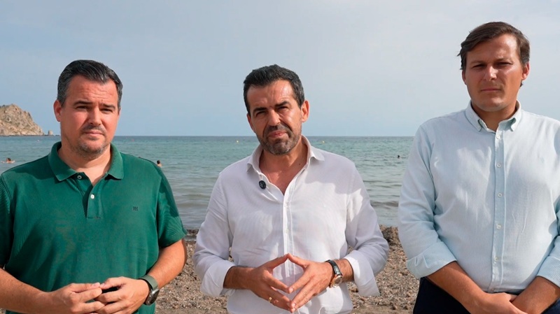 iniciativa para permitir la retirada de la posidonia