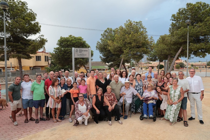 Antonio Tortosa da nombre a un parque en Punta Brava