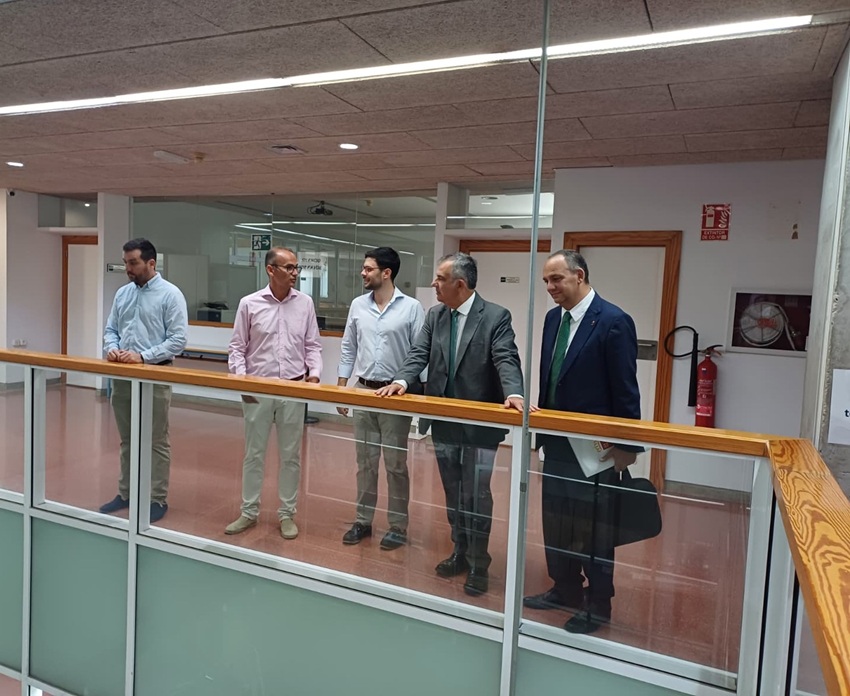 UNED Cartagena ayuda 200.000